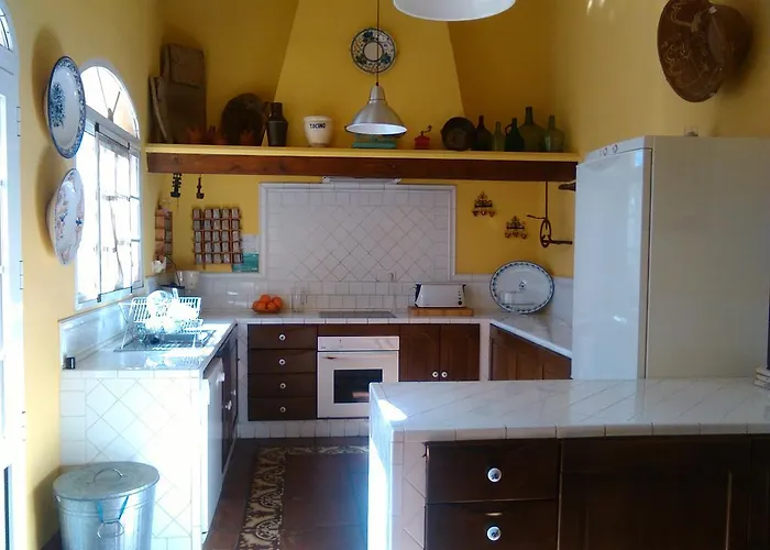 瓦尔德维拉诺乡村民宿 * La Roca de la Sierra